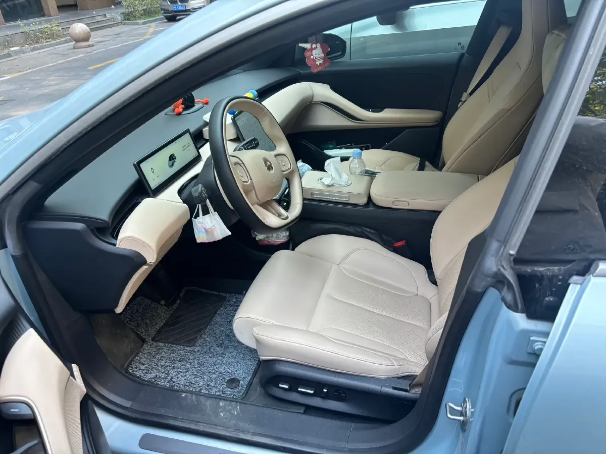 2022 JunTian HeiWuShi Youth 2.0T 203HP L4 6AT,autocango,china used car exporter,china ev exporter,chinese used car exporter,chinese used ev exporter