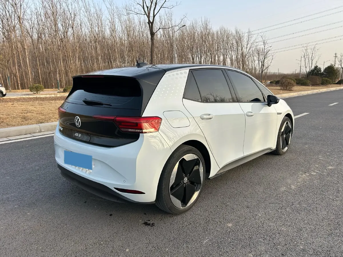 2023 Volkswagen ID.3 BEV 52.8KWH,autocango,china used car exporter,china ev exporter,chinese used car exporter,chinese used ev exporter