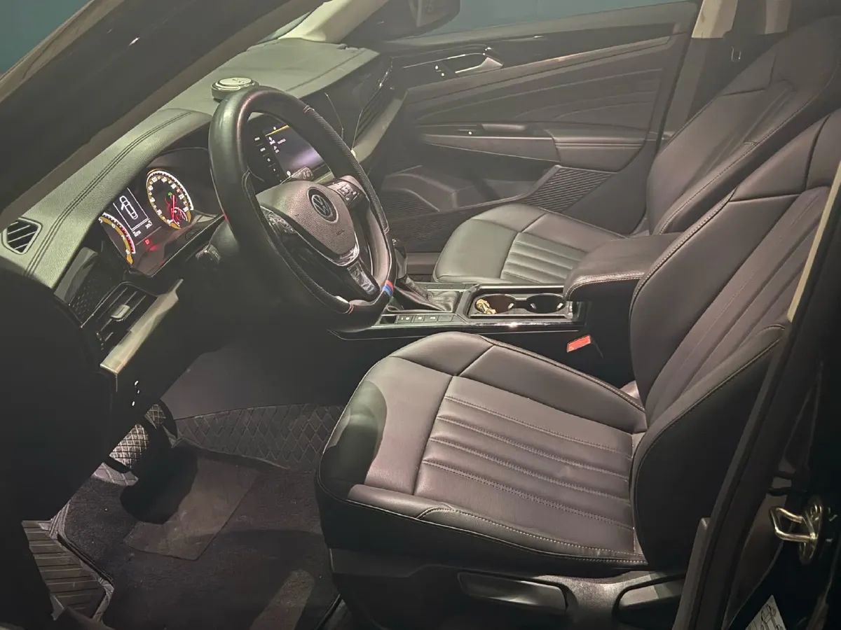 2020 Volkswagen Passat 1.4T 150HP L4 7DCT,autocango,china used car exporter,china ev exporter,chinese used car exporter,chinese used ev exporter