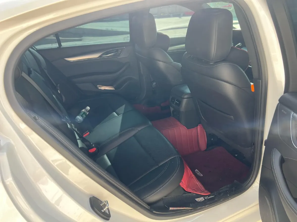 2024 Cadillac CT5 2.0T 237HP L4 10AT,autocango,china used car exporter,china ev exporter,chinese used car exporter,chinese used ev exporter