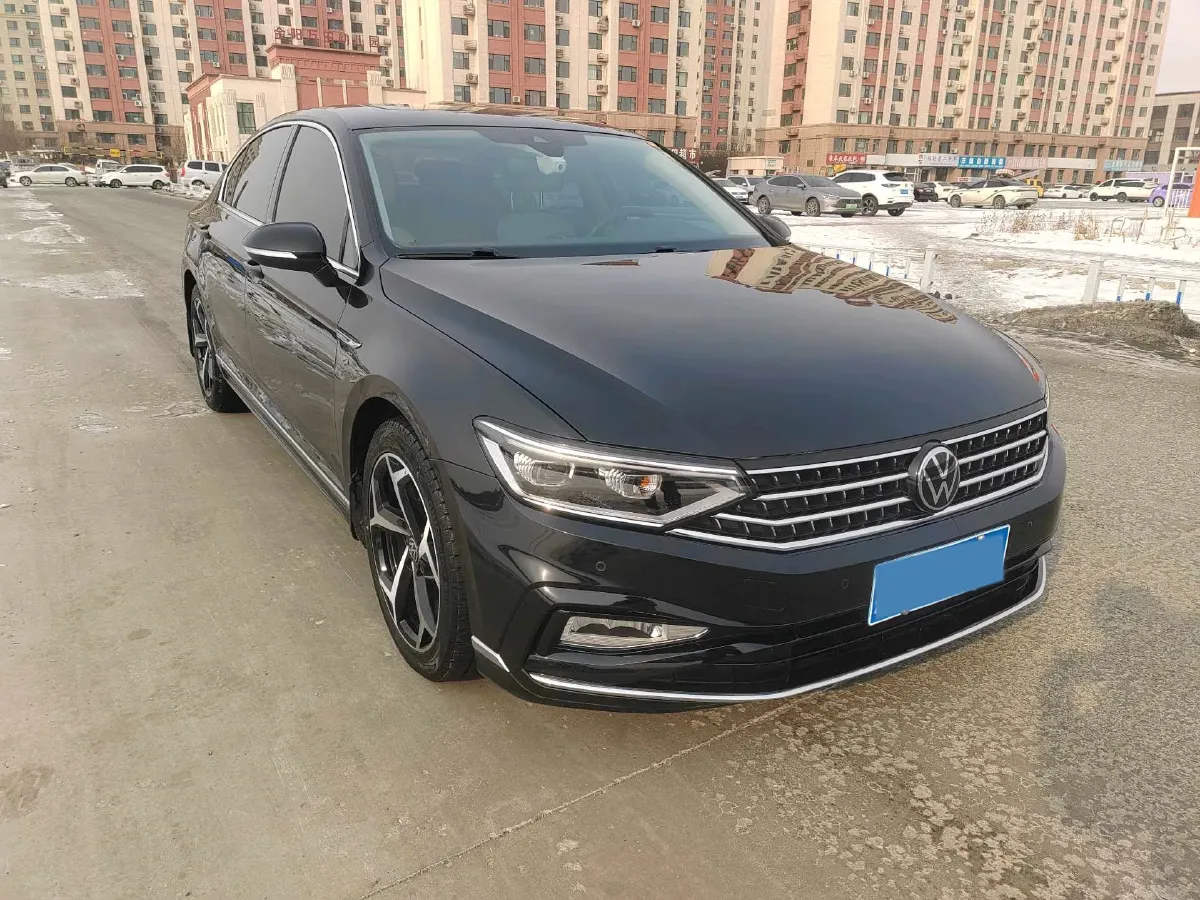 2023 Volkswagen Magotan 2.0T 186HP L4 7DCT,autocango,china used car exporter,china ev exporter,chinese used car exporter,chinese used ev exporter