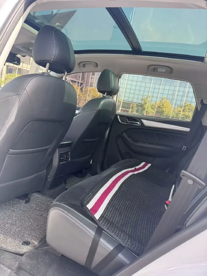 2017 Roewe RX5 1.5T 169HP L4 2AT PHEV 12KWH,autocango,china used car exporter,china ev exporter,chinese used car exporter,chinese used ev exporter