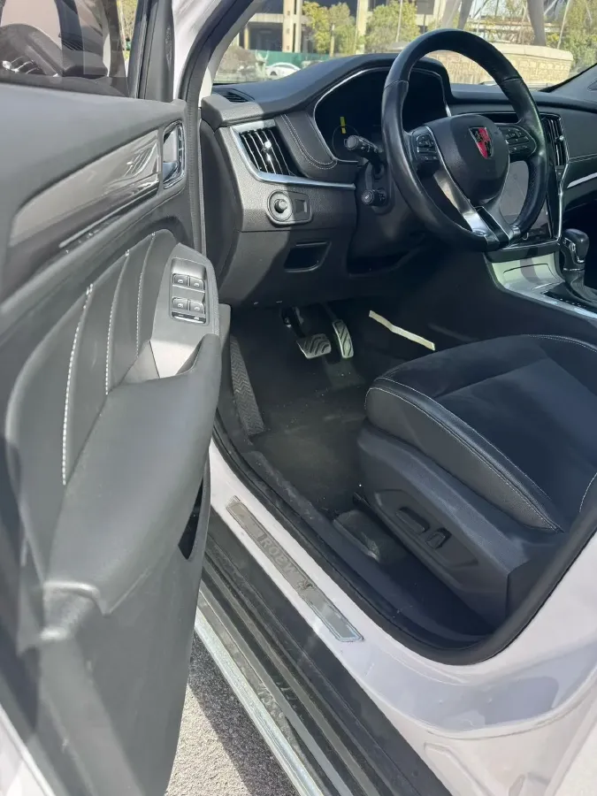 2017 Roewe RX5 1.5T 169HP L4 2AT PHEV 12KWH,autocango,china used car exporter,china ev exporter,chinese used car exporter,chinese used ev exporter