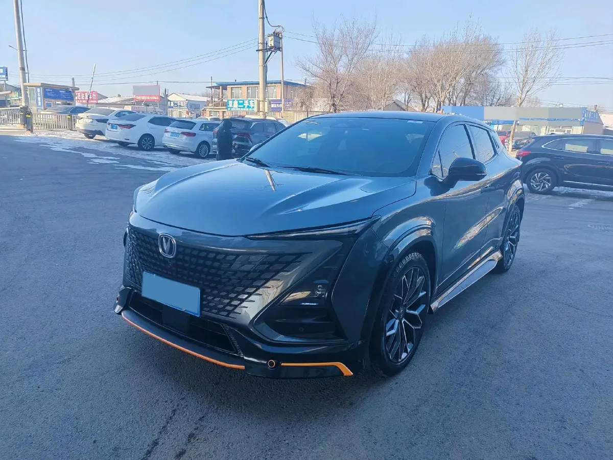 2022 ChangAn UNI-T 1.5T 188HP L4 7DCT,autocango,china used car exporter,china ev exporter,chinese used car exporter,chinese used ev exporter