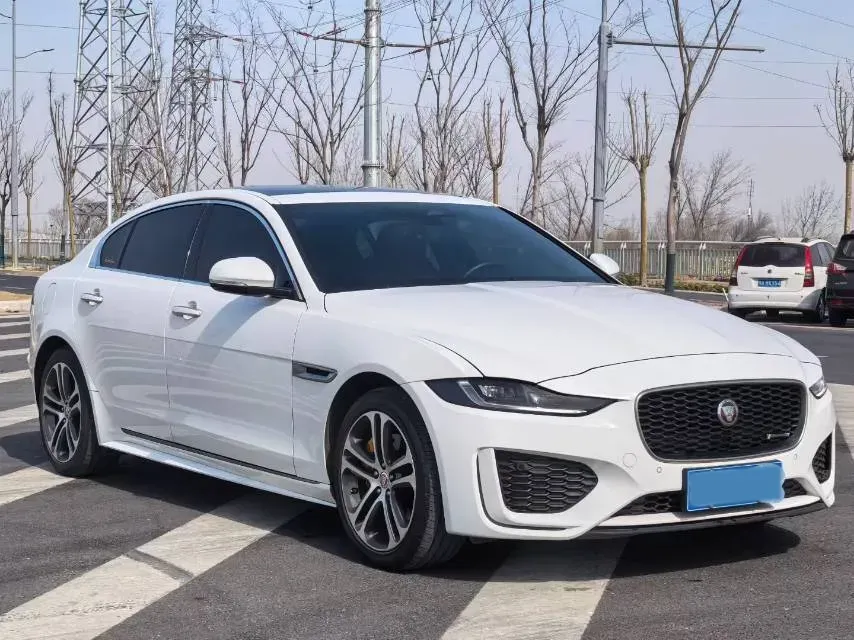 2021 Jaguar XEL 2.0T 250HP L4 8AT,autocango,china used car exporter,china ev exporter,chinese used car exporter,chinese used ev exporter