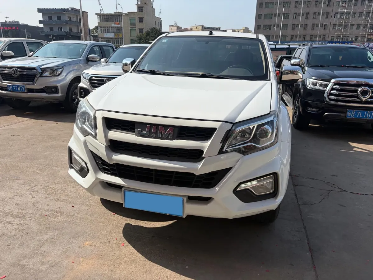 2020 Isuzu RE-MAX Jim 2.4T 211HP L4 5MT,autocango,china used car exporter,china ev exporter,chinese used car exporter,chinese used ev exporter
