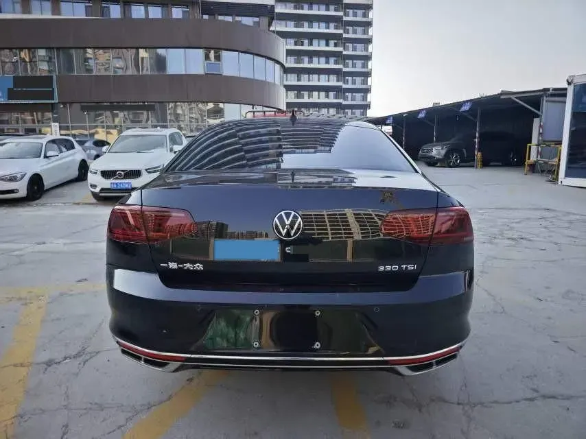 2023 Volkswagen Magotan 2.0T 186HP L4 7DCT,autocango,china used car exporter,china ev exporter,chinese used car exporter,chinese used ev exporter