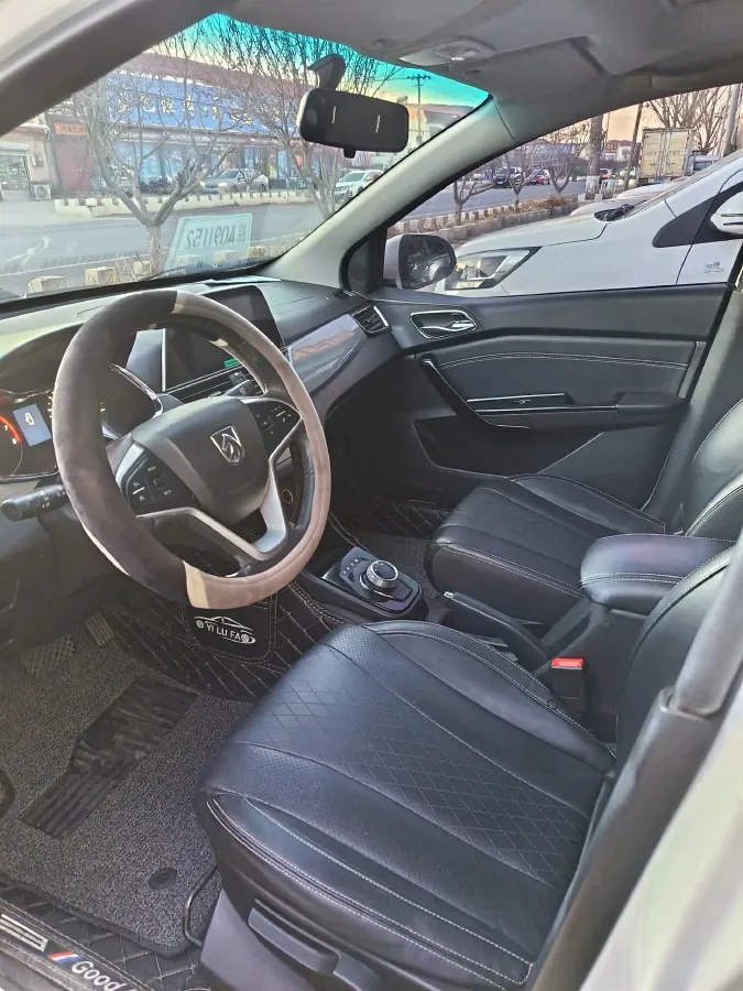 2018 BaoJun 360 1.5L 112HP L4 6MT,autocango,china used car exporter,china ev exporter,chinese used car exporter,chinese used ev exporter