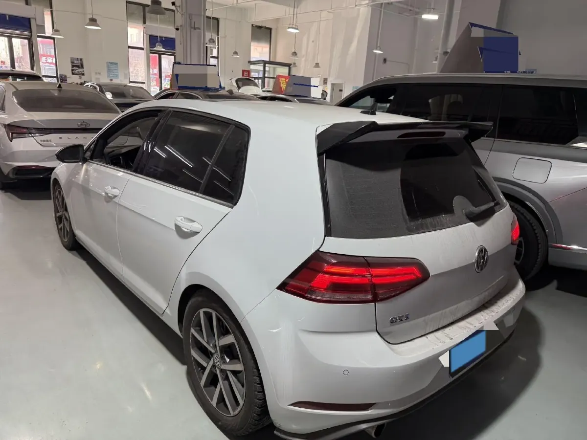 2020 Volkswagen Golf 1.2T 116HP L4 7DCT,autocango,china used car exporter,china ev exporter,chinese used car exporter,chinese used ev exporter