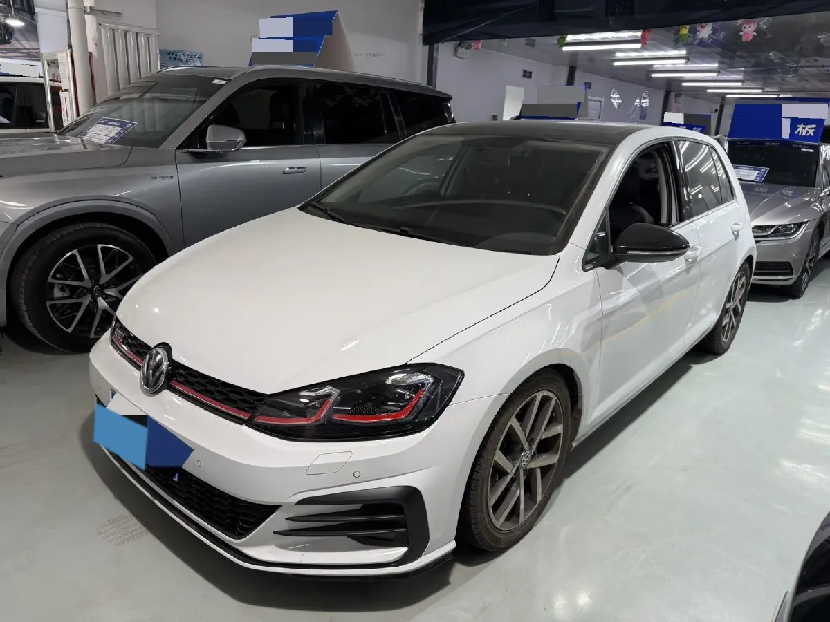 2020 Volkswagen Golf 1.2T 116HP L4 7DCT,autocango,china used car exporter,china ev exporter,chinese used car exporter,chinese used ev exporter