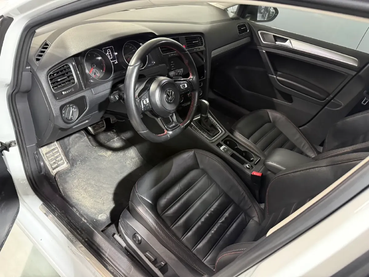 2020 Volkswagen Golf 1.2T 116HP L4 7DCT,autocango,china used car exporter,china ev exporter,chinese used car exporter,chinese used ev exporter