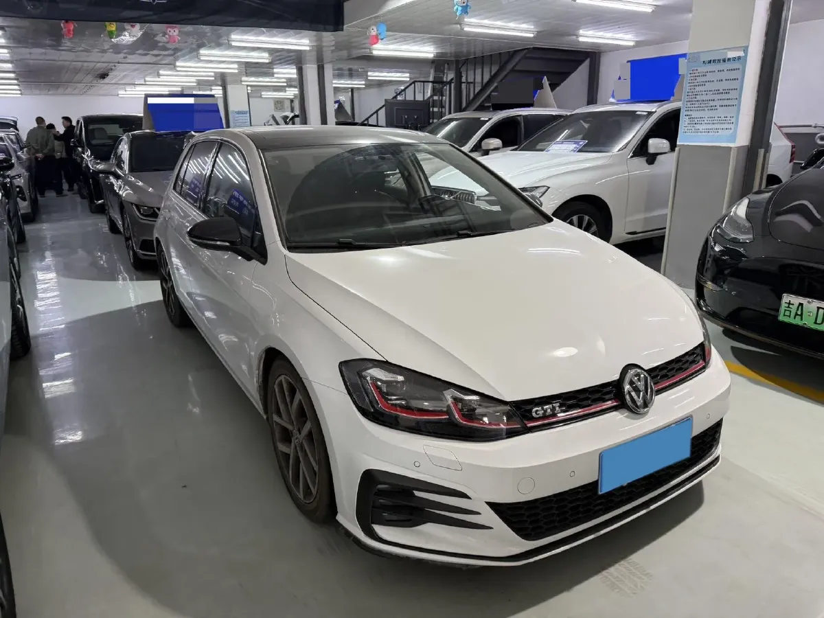 2020 Volkswagen Golf 1.2T 116HP L4 7DCT,autocango,china used car exporter,china ev exporter,chinese used car exporter,chinese used ev exporter