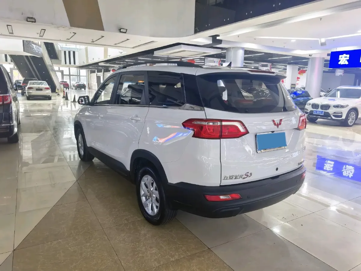 2018 WuLing HongGuang S3 1.5L 112HP L4 6MT,autocango,china used car exporter,china ev exporter,chinese used car exporter,chinese used ev exporter