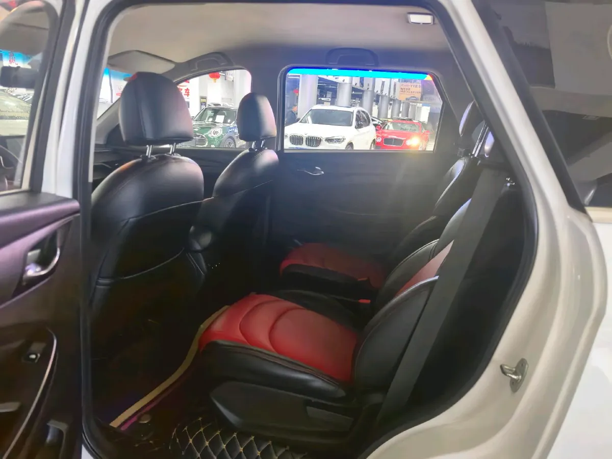 2018 WuLing HongGuang S3 1.5L 112HP L4 6MT,autocango,china used car exporter,china ev exporter,chinese used car exporter,chinese used ev exporter
