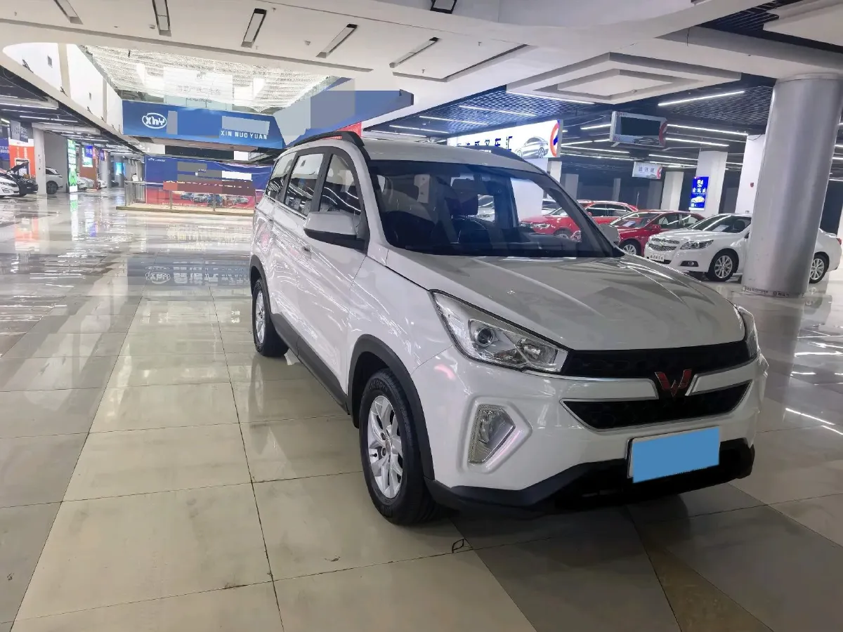 2018 WuLing HongGuang S3 1.5L 112HP L4 6MT,autocango,china used car exporter,china ev exporter,chinese used car exporter,chinese used ev exporter