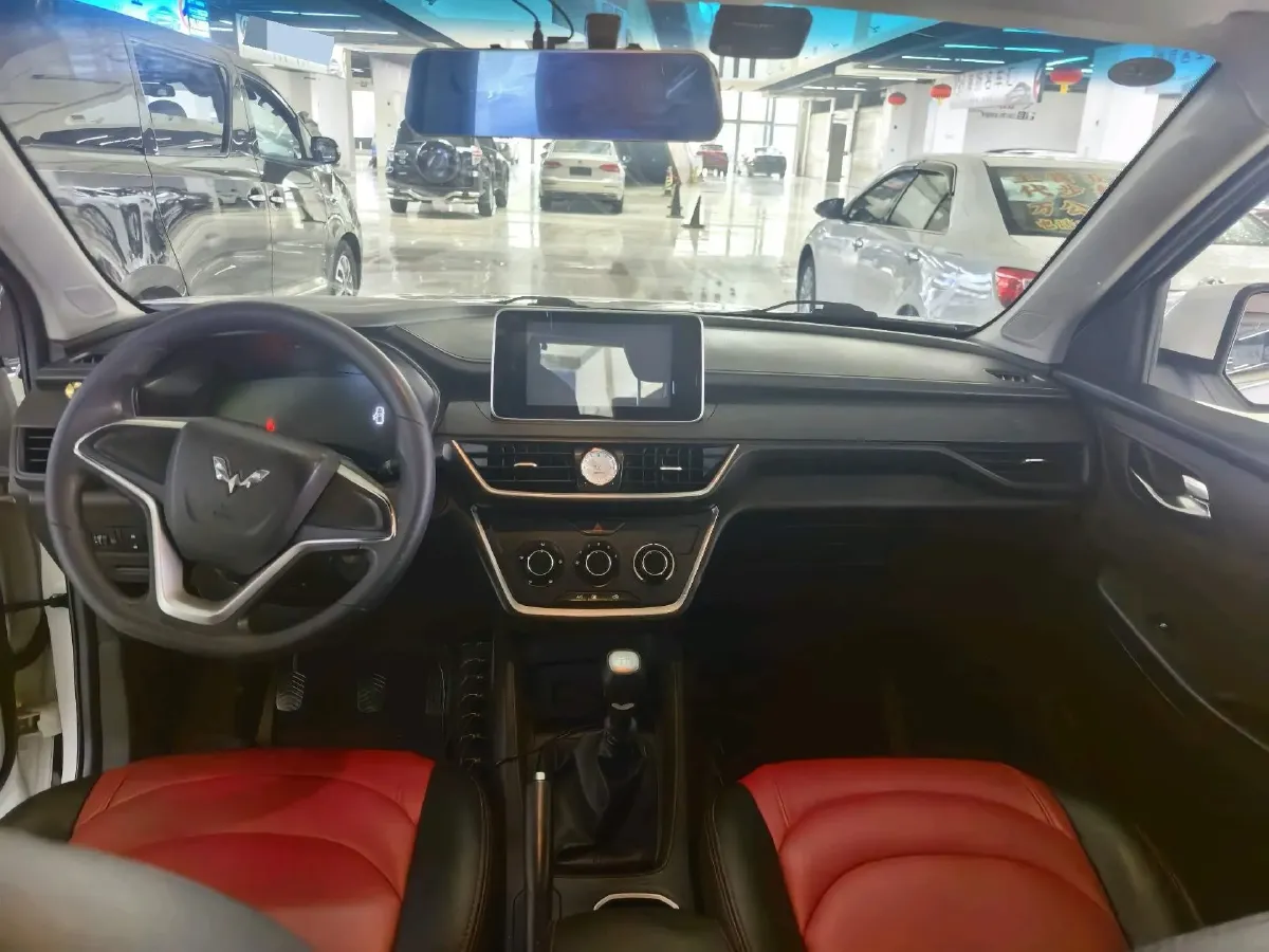 2018 WuLing HongGuang S3 1.5L 112HP L4 6MT,autocango,china used car exporter,china ev exporter,chinese used car exporter,chinese used ev exporter