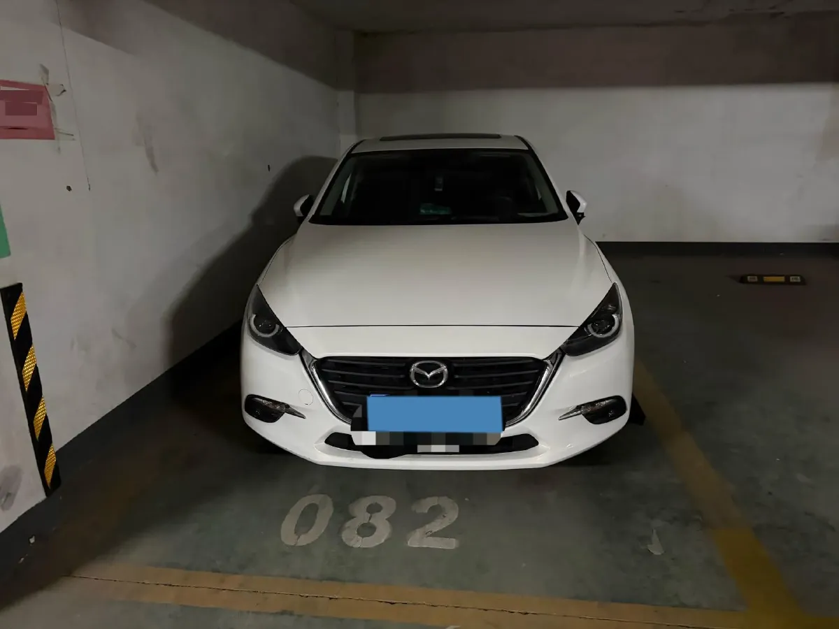 2017 Mazda 3 Axela 1.5L 117HP L4 6AT,autocango,china used car exporter,china ev exporter,chinese used car exporter,chinese used ev exporter