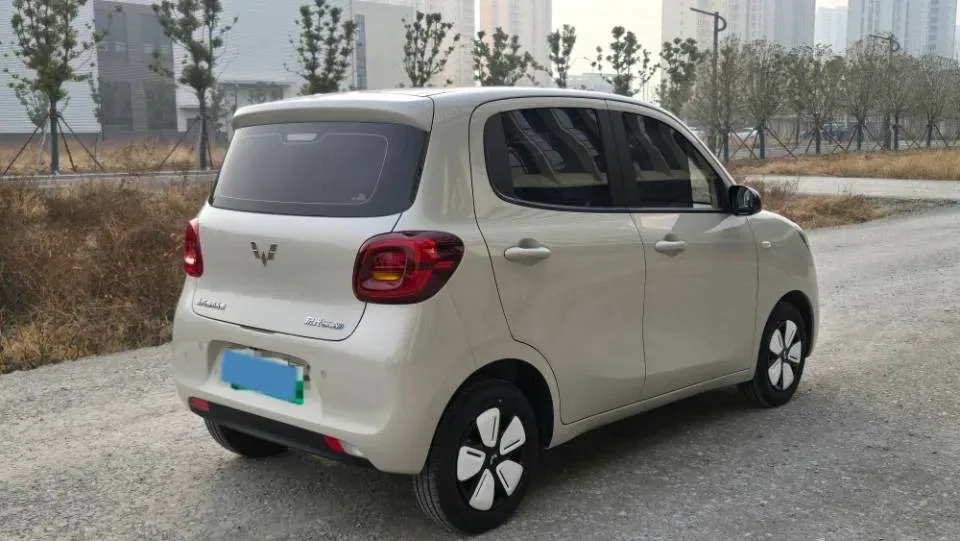 2025 WuLing HongGuang MINI EV BEV 16.2KWH,autocango,china used car exporter,china ev exporter,chinese used car exporter,chinese used ev exporter