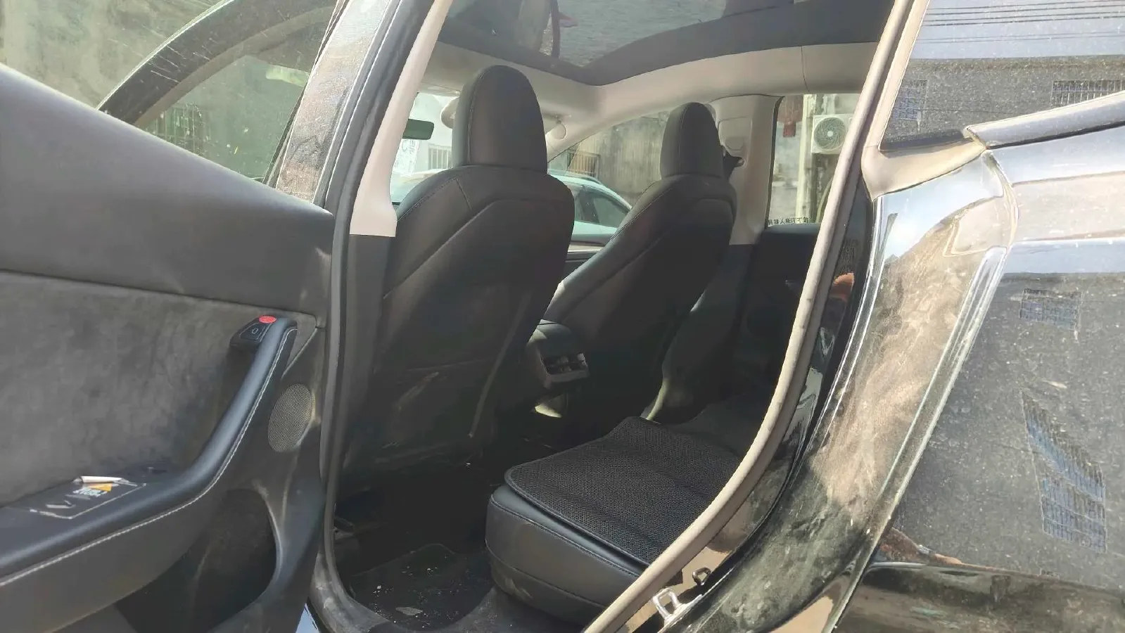 2022 Tesla Model Y BEV 60KWH,autocango,china used car exporter,china ev exporter,chinese used car exporter,chinese used ev exporter