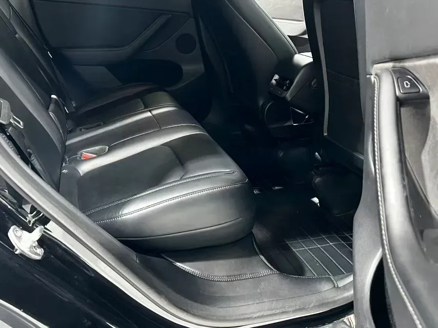 2021 Tesla Model Y BEV 60KWH,autocango,china used car exporter,china ev exporter,chinese used car exporter,chinese used ev exporter