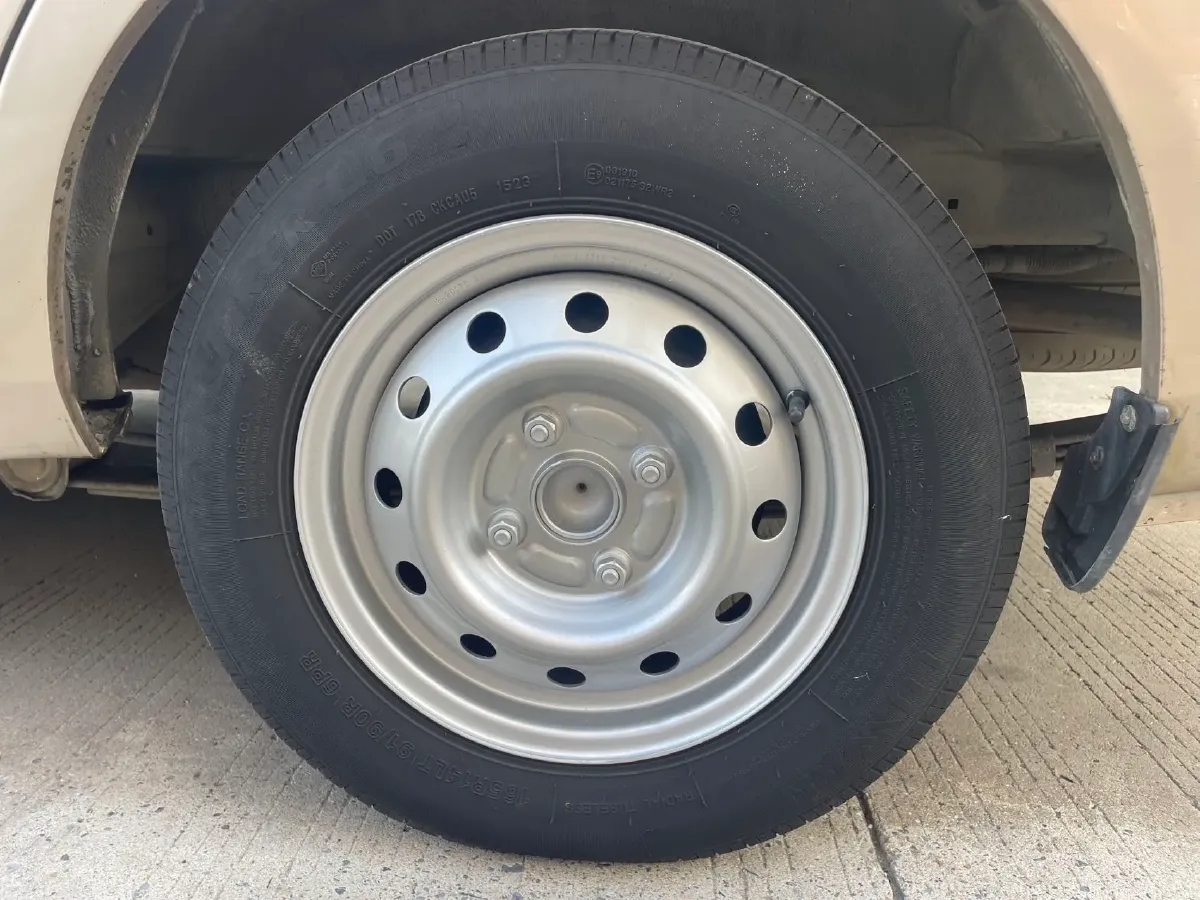 2019 WuLing RongGuang V 1.5L 99HP L4 6MT,autocango,china used car exporter,china ev exporter,chinese used car exporter,chinese used ev exporter