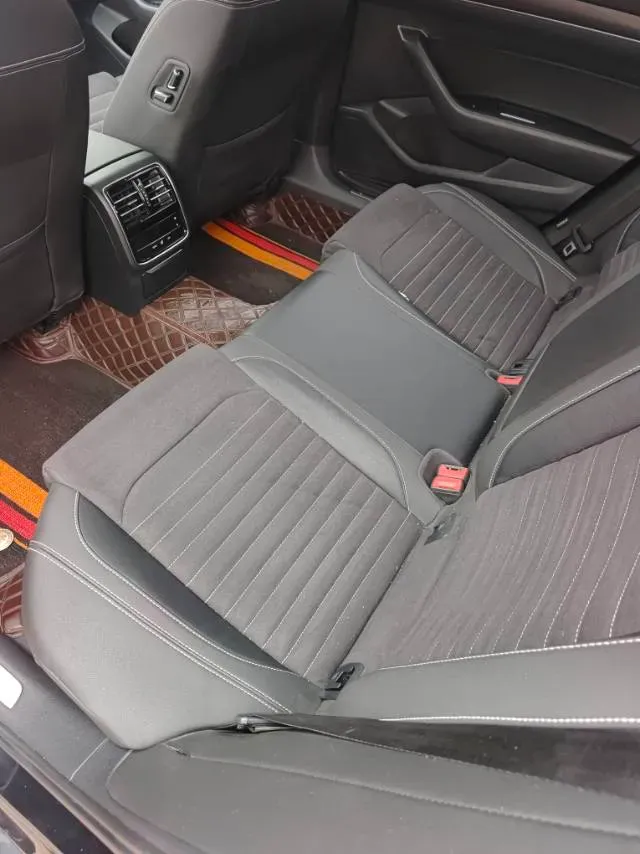 2020 Volkswagen Magotan 2.0T 186HP L4 7DCT,autocango,china used car exporter,china ev exporter,chinese used car exporter,chinese used ev exporter