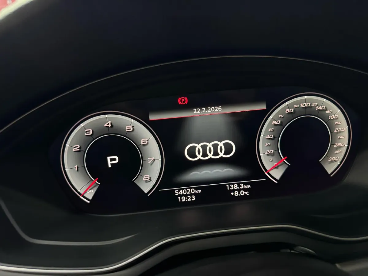 2020 Audi A4L 2.0T 190HP L4 7DCT,autocango,china used car exporter,china ev exporter,chinese used car exporter,chinese used ev exporter