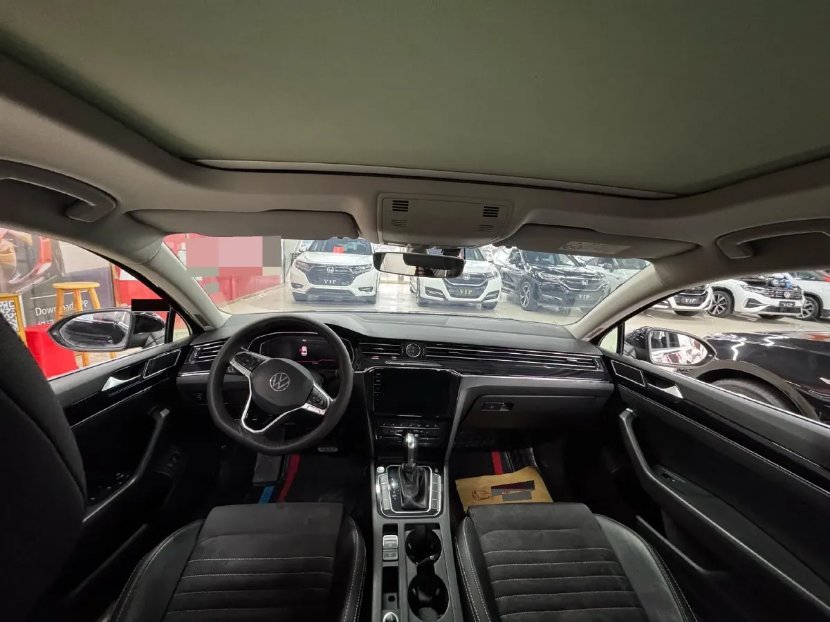 2020 Volkswagen Magotan 2.0T 186HP L4 7DCT,autocango,china used car exporter,china ev exporter,chinese used car exporter,chinese used ev exporter