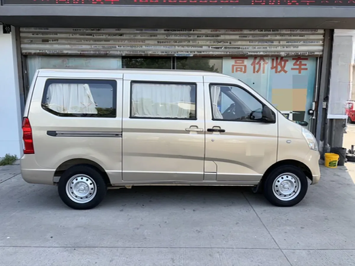2014 WuLing RongGuang 1.5L 107HP L4 5MT,autocango,china used car exporter,china ev exporter,chinese used car exporter,chinese used ev exporter