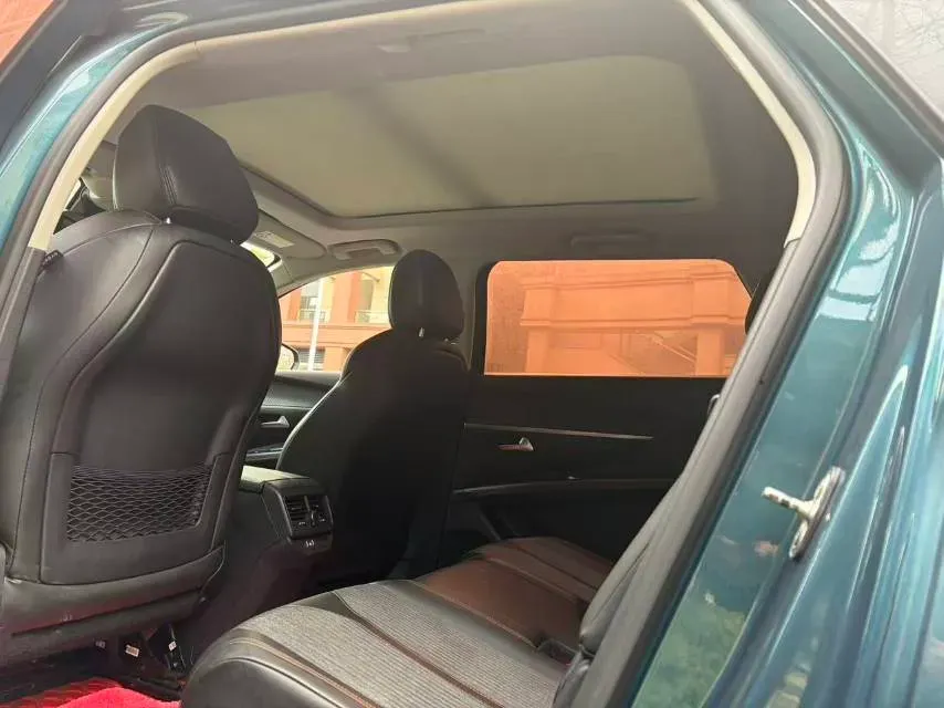 2019 Peugeot 5008 1.8T 211HP L4 8AT,autocango,china used car exporter,china ev exporter,chinese used car exporter,chinese used ev exporter