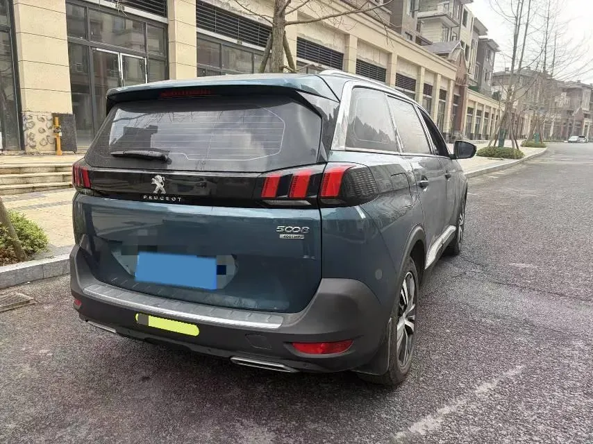 2019 Peugeot 5008 1.8T 211HP L4 8AT,autocango,china used car exporter,china ev exporter,chinese used car exporter,chinese used ev exporter