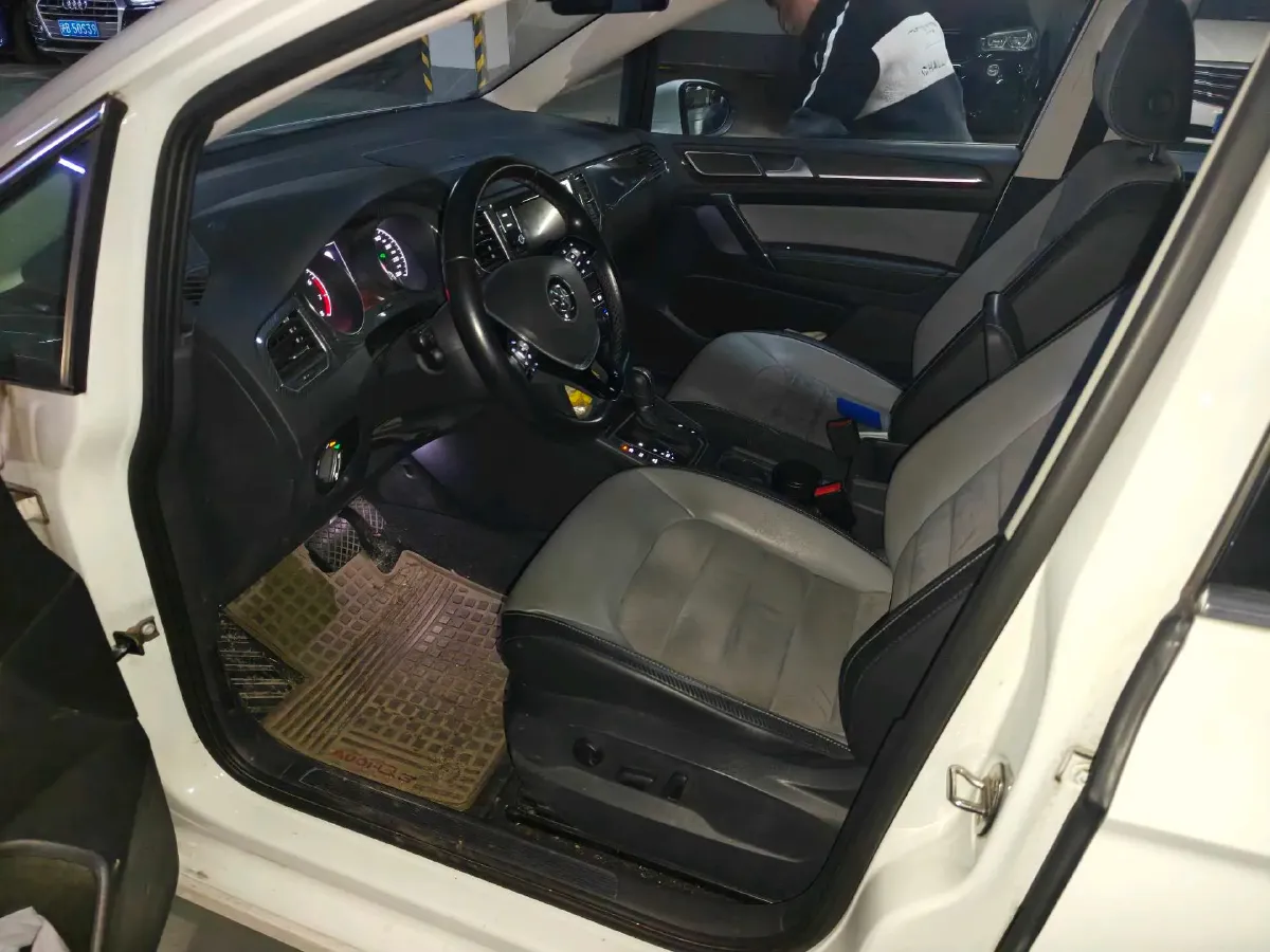 2019 Volkswagen Passat 1.4T 150HP L4 7DCT,autocango,china used car exporter,china ev exporter,chinese used car exporter,chinese used ev exporter