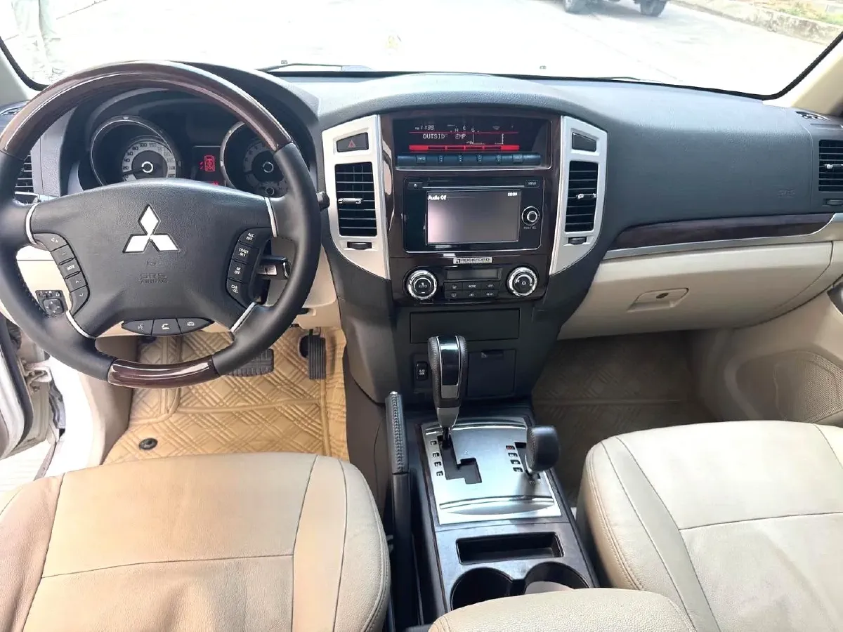 2017 Honda Jade 1.8L 141HP L4 5AT,autocango,china used car exporter,china ev exporter,chinese used car exporter,chinese used ev exporter