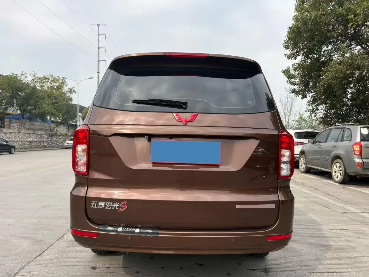 2019 WuLing HongGuang 1.5L 99HP L4 6MT,autocango,china used car exporter,china ev exporter,chinese used car exporter,chinese used ev exporter