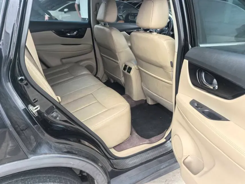 2020 Nissan X-Trail 2.0L 154HP L4 CVT,autocango,china used car exporter,china ev exporter,chinese used car exporter,chinese used ev exporter