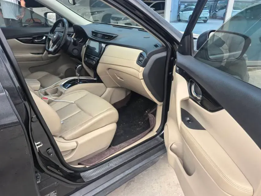 2020 Nissan X-Trail 2.0L 154HP L4 CVT,autocango,china used car exporter,china ev exporter,chinese used car exporter,chinese used ev exporter