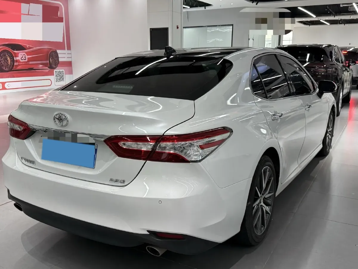 2021 Toyota Camry 2.5L 209HP L4 8AT,autocango,china used car exporter,china ev exporter,chinese used car exporter,chinese used ev exporter