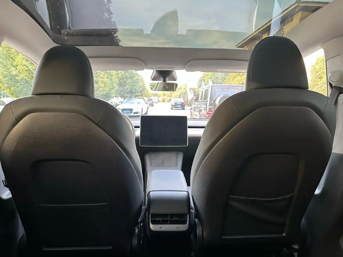 2022 Tesla Model Y BEV 60KWH,autocango,china used car exporter,china ev exporter,chinese used car exporter,chinese used ev exporter