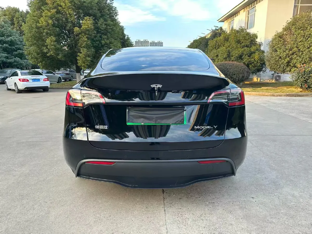 2022 Tesla Model Y BEV 60KWH,autocango,china used car exporter,china ev exporter,chinese used car exporter,chinese used ev exporter