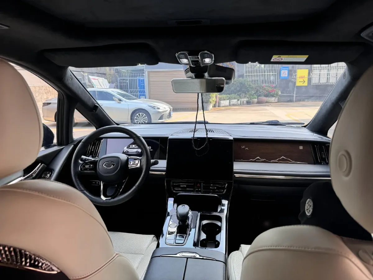 2023 GAC Trumpchi M8 2.0T 190HP L4 E-CVT Hybrid,autocango,china used car exporter,china ev exporter,chinese used car exporter,chinese used ev exporter