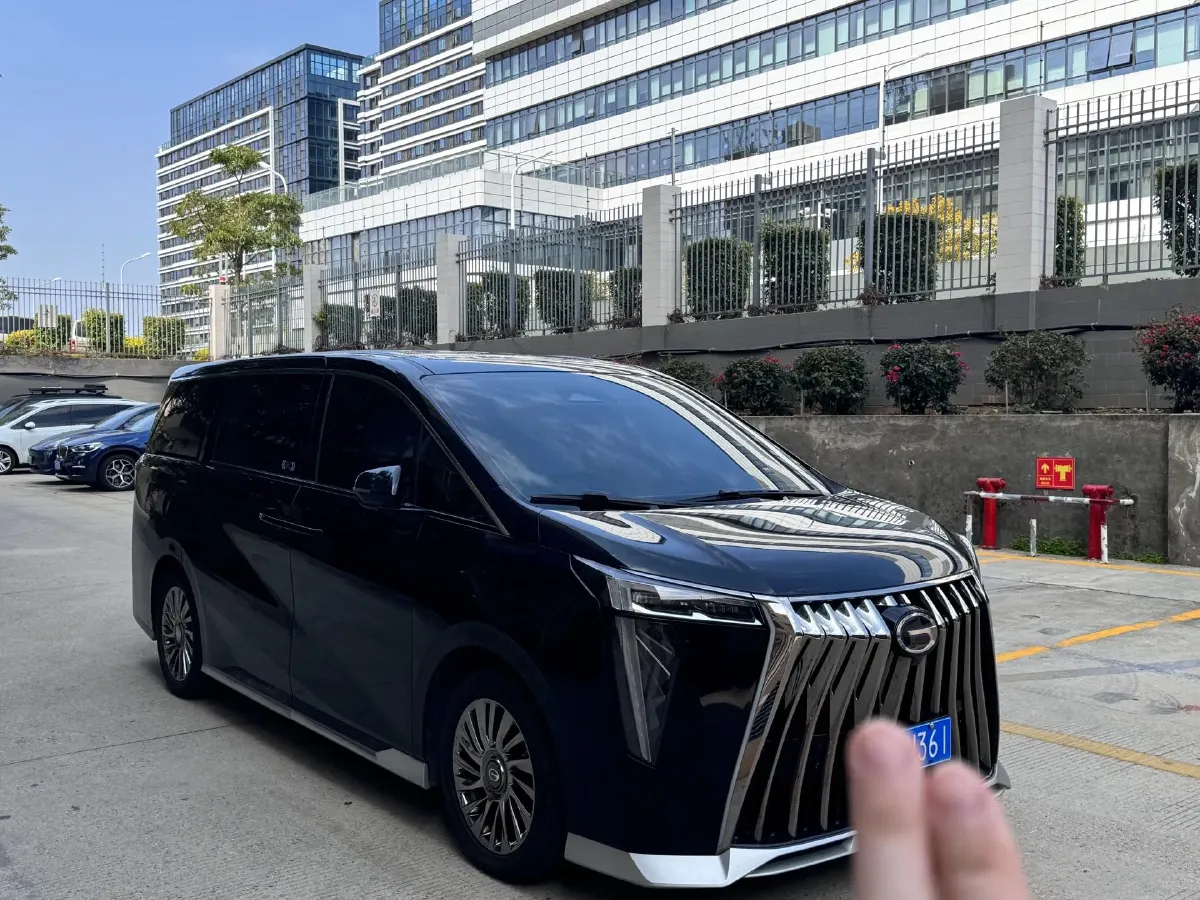 2023 GAC Trumpchi M8 2.0T 190HP L4 E-CVT Hybrid,autocango,china used car exporter,china ev exporter,chinese used car exporter,chinese used ev exporter