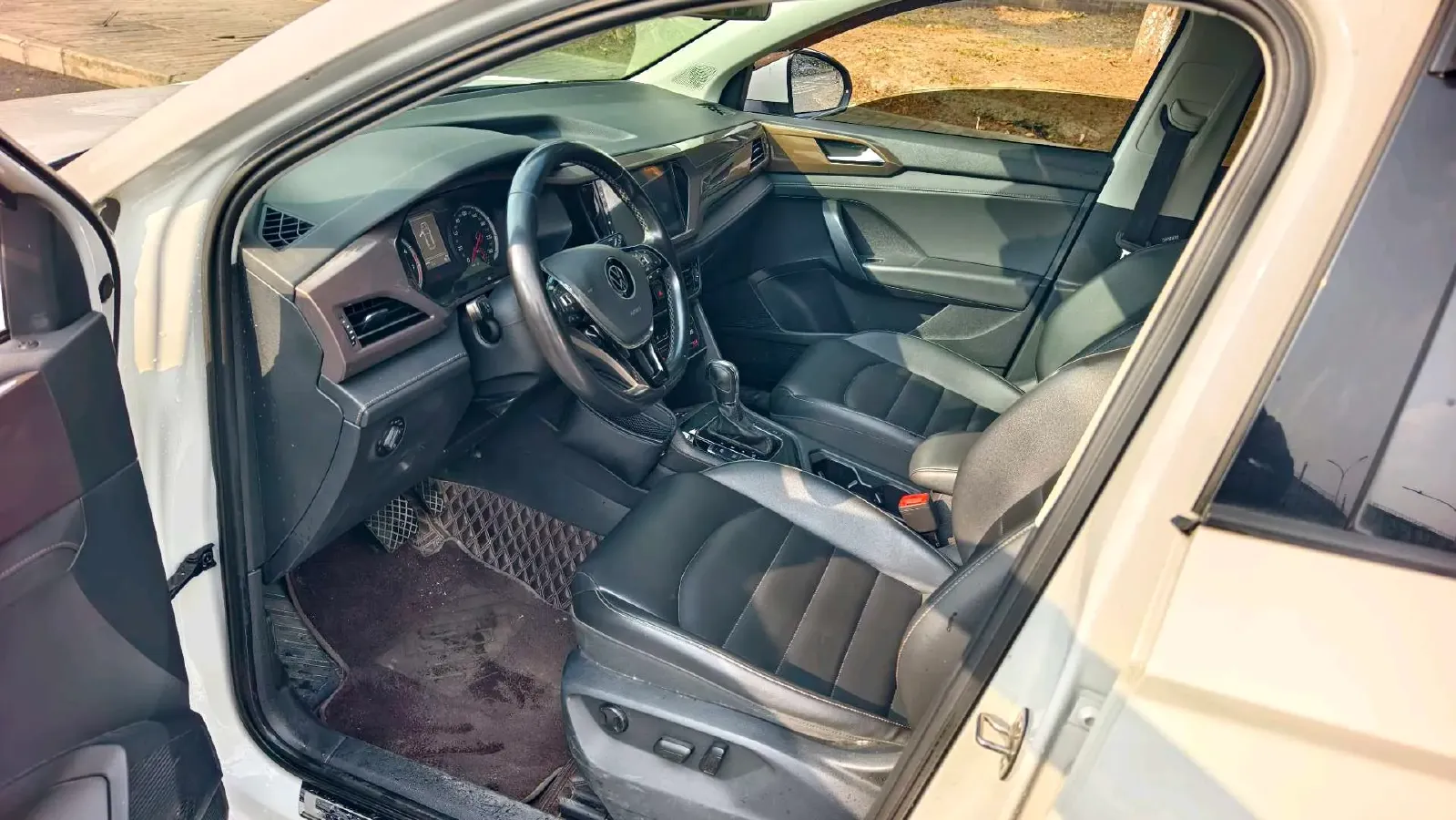 2021 Volkswagen Tharu 1.4T 150HP L4 7DCT,autocango,china used car exporter,china ev exporter,chinese used car exporter,chinese used ev exporter