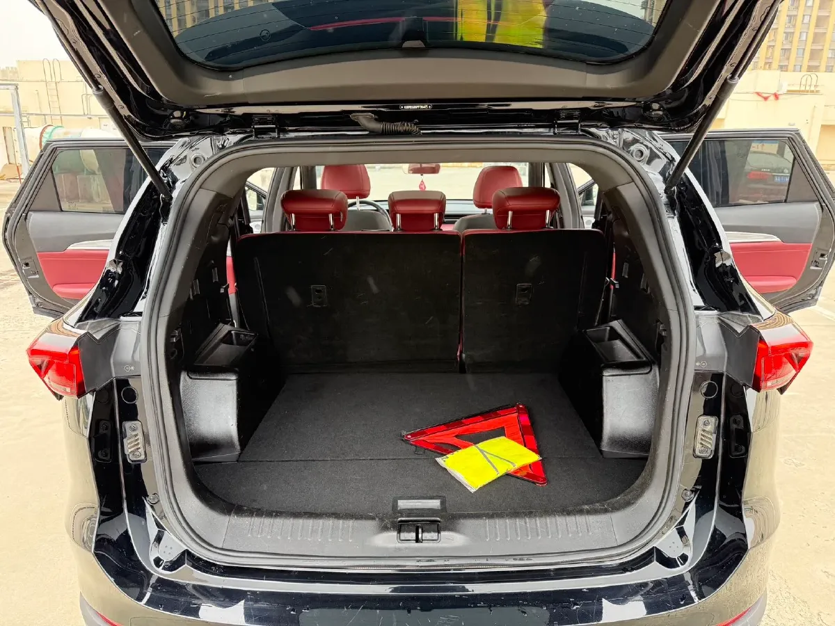 2023 Jetour X70 Plus 1.6T 197HP L4 7DCT,autocango,china used car exporter,china ev exporter,chinese used car exporter,chinese used ev exporter