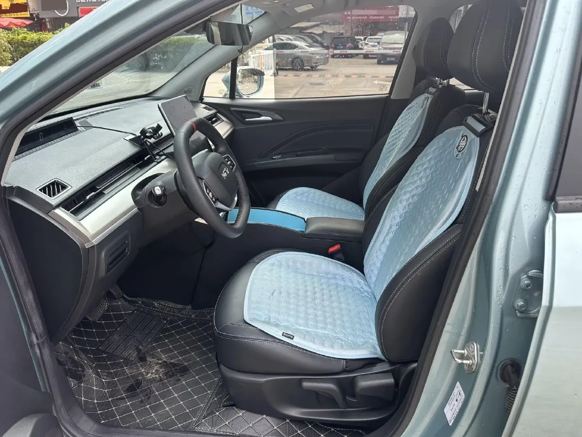 2022 MG 5 1.5L 120HP L4 CVT,autocango,china used car exporter,china ev exporter,chinese used car exporter,chinese used ev exporter