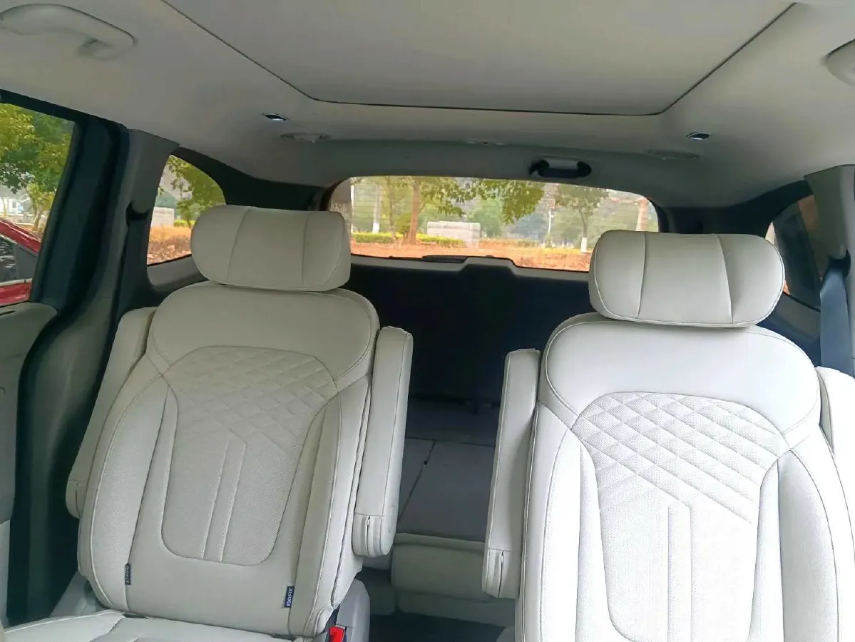 2022 Hyundai Custo 1.5T 170HP L4 8AT,autocango,china used car exporter,china ev exporter,chinese used car exporter,chinese used ev exporter