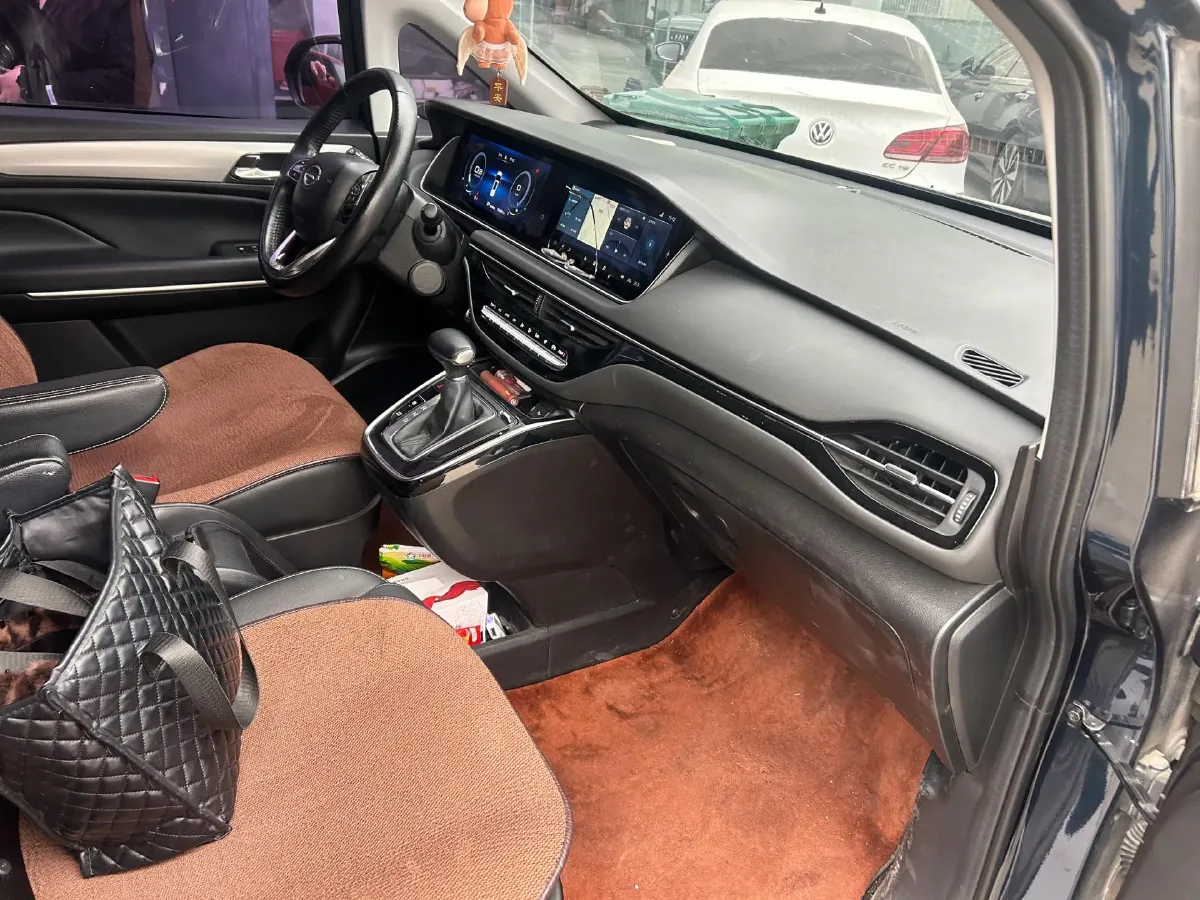 2021 GAC Trumpchi M6 1.5T 169HP L4 7DCT,autocango,china used car exporter,china ev exporter,chinese used car exporter,chinese used ev exporter
