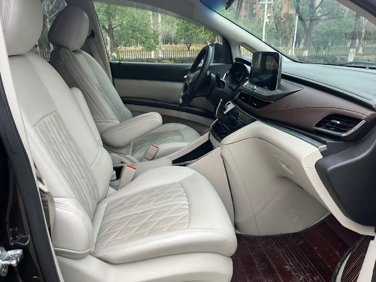 2021 Buick GL8 2.0T 237HP L4 9AT,autocango,china used car exporter,china ev exporter,chinese used car exporter,chinese used ev exporter
