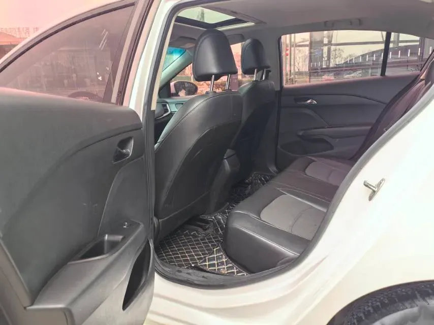 2016 Chevrolet Cavalier 1.5L 113HP L4 5MT,autocango,china used car exporter,china ev exporter,chinese used car exporter,chinese used ev exporter