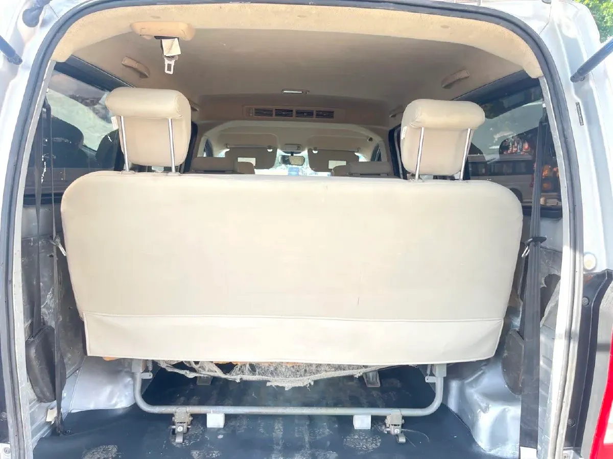 2019 WuLing RongGuang V 1.5L 99HP L4 6MT,autocango,china used car exporter,china ev exporter,chinese used car exporter,chinese used ev exporter