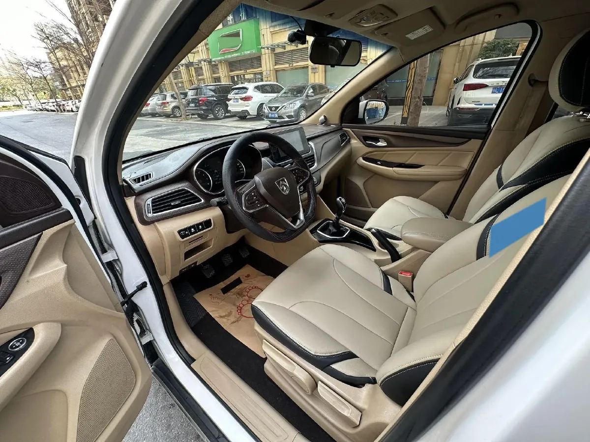 2017 BaoJun 730 1.5T 150HP L4 6MT,autocango,china used car exporter,china ev exporter,chinese used car exporter,chinese used ev exporter